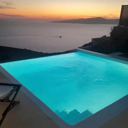 Vila Luxury Villa With Pool And Sunset View!